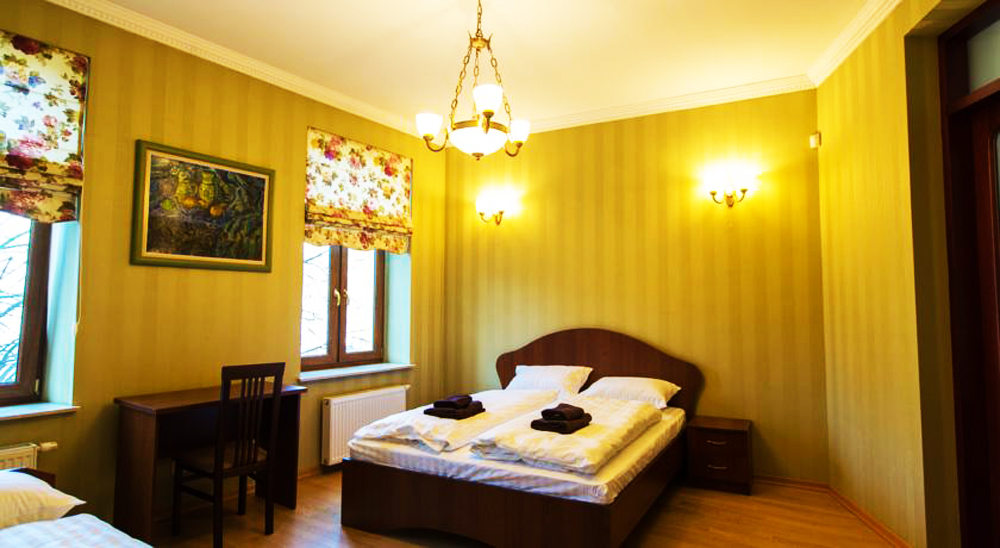 10 Rooms