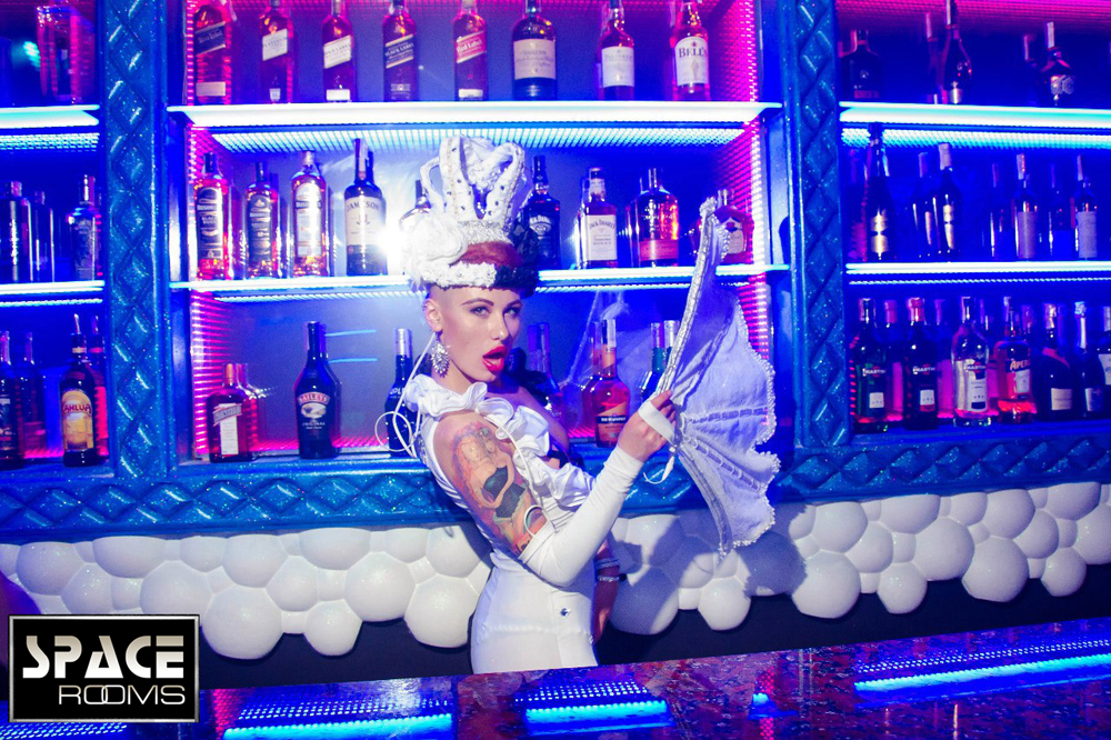 «Space Night Club»