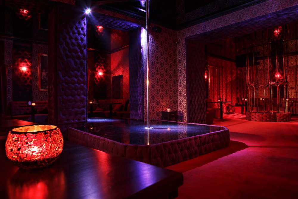 Graff Gentlemen’s Club
