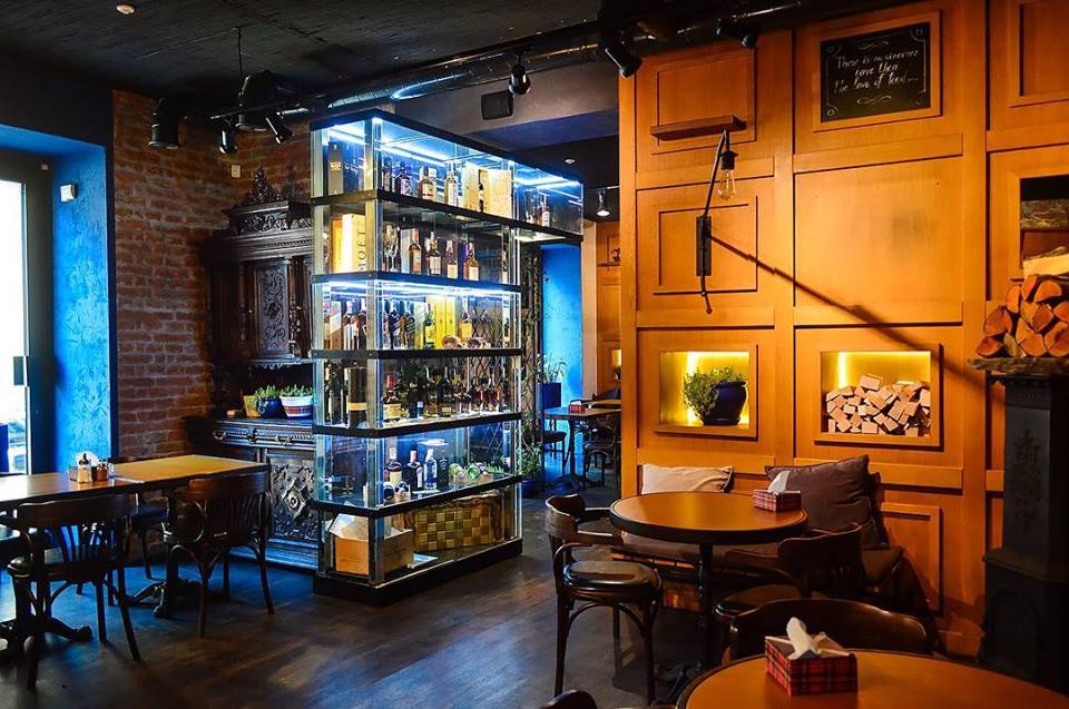 Ресторан «Johnnies Tavern»