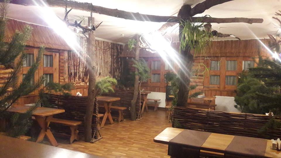 Myslyvskyi dvir Restaurant