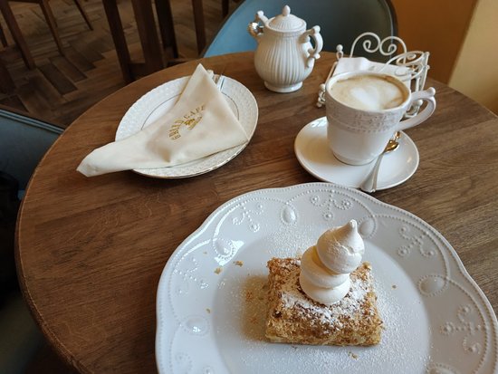 Кафе «Grand Cafe Leopolis»