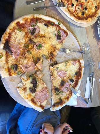 Chelentano Pizza on Chernivetska St.