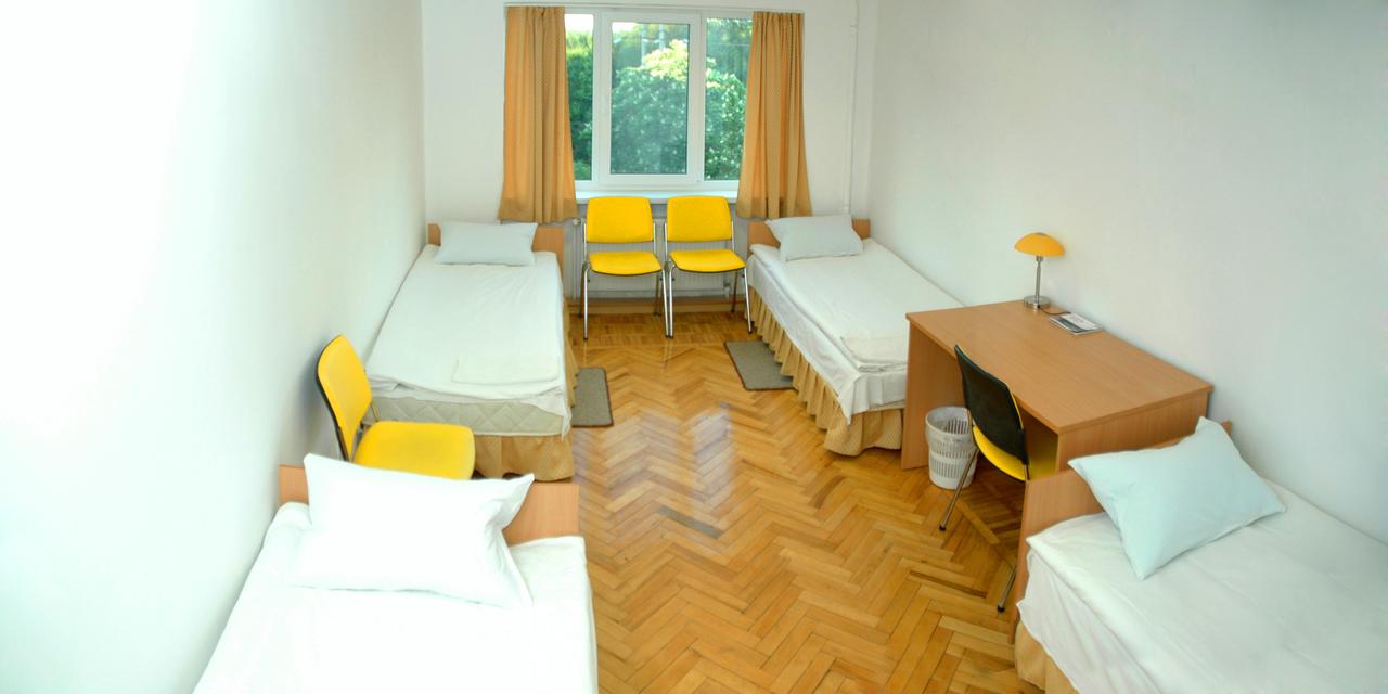 Хостел «Yellow House Hostel»