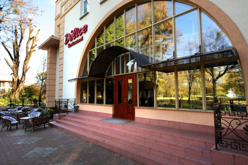 Готель «Деліс»
