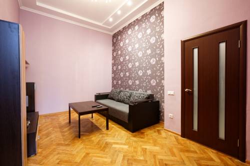 Lviv's Prospekt Shevchenka Apartments