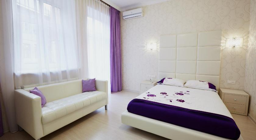 Отель «Crystal apartments»