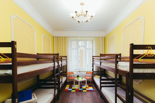 Mandrivnyk Hostel