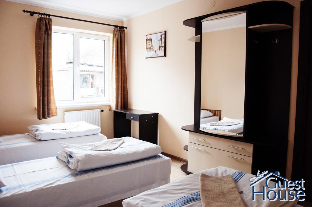 Lviv Guest House 