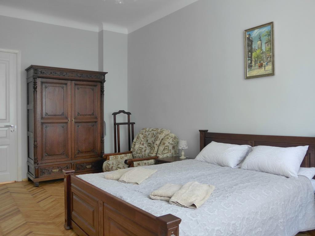 Apartment On Stavropigijska Street