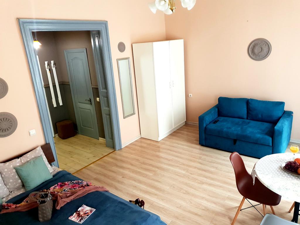 Azhur Apartments 