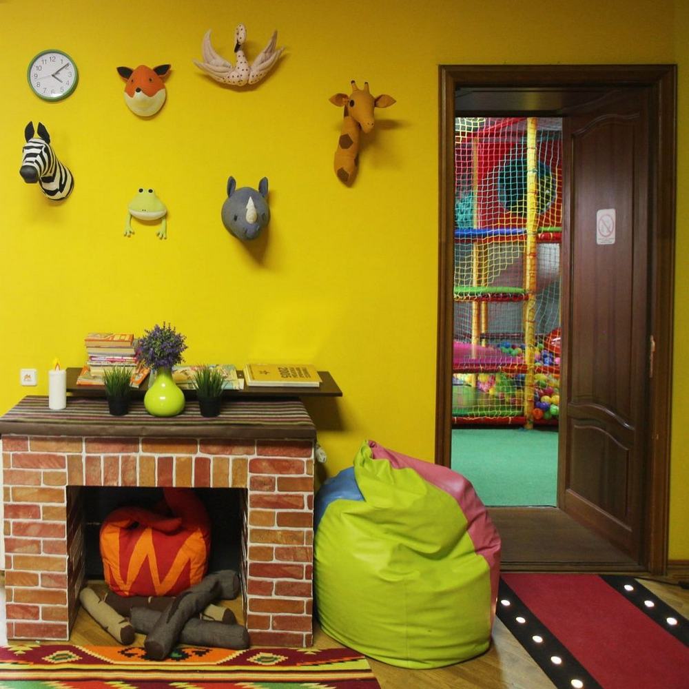 Lys Mykyta Kids entertainment center
