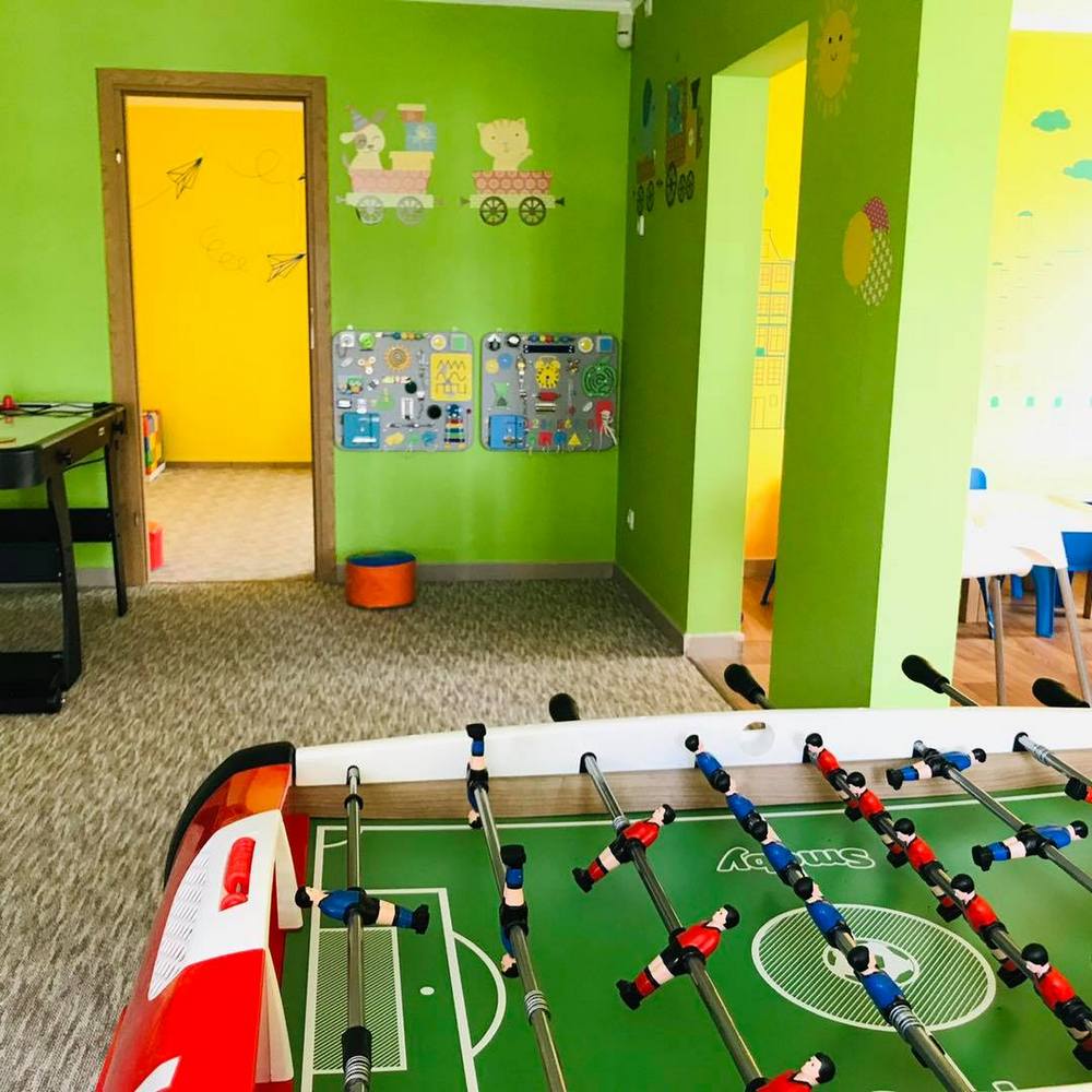 Kolorovyy slon Kids entertainment center